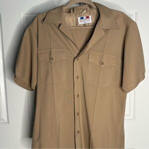 Vintage Beige Short Sleeve Button up!